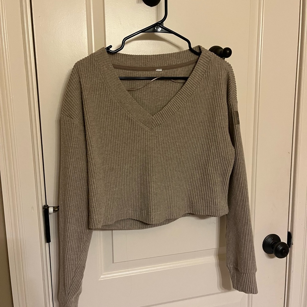 ALO sweater